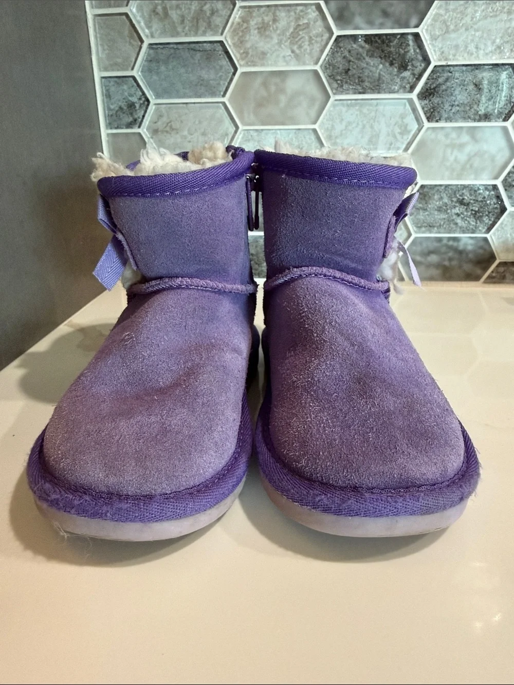 Koolaburra by UGG Victoria Mini Girls Toddler Boot - size 8